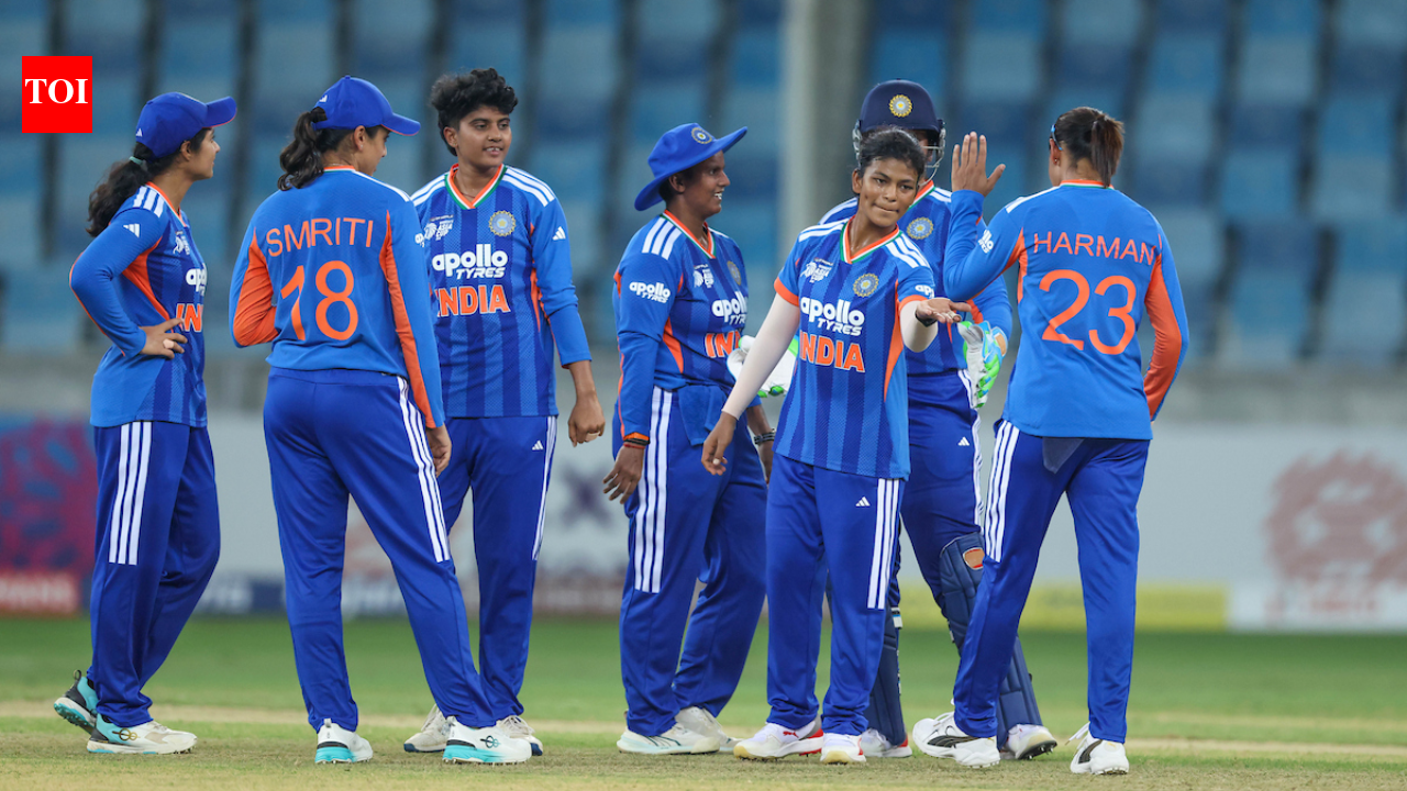 India Dominates Hong Kong in Asia Cup with Mandhana's Record-Breaking Century