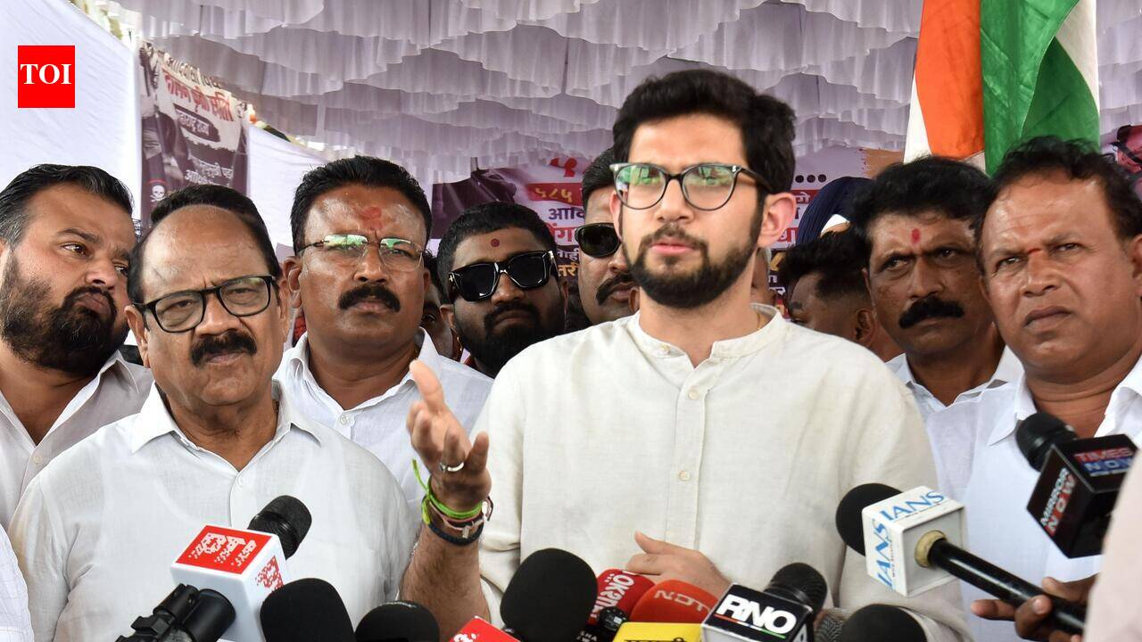 Why should I respond, says Aaditya when asked about Disha Salian case