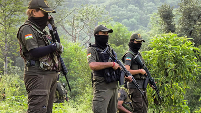 Pak intruder caught near international border in Jammu