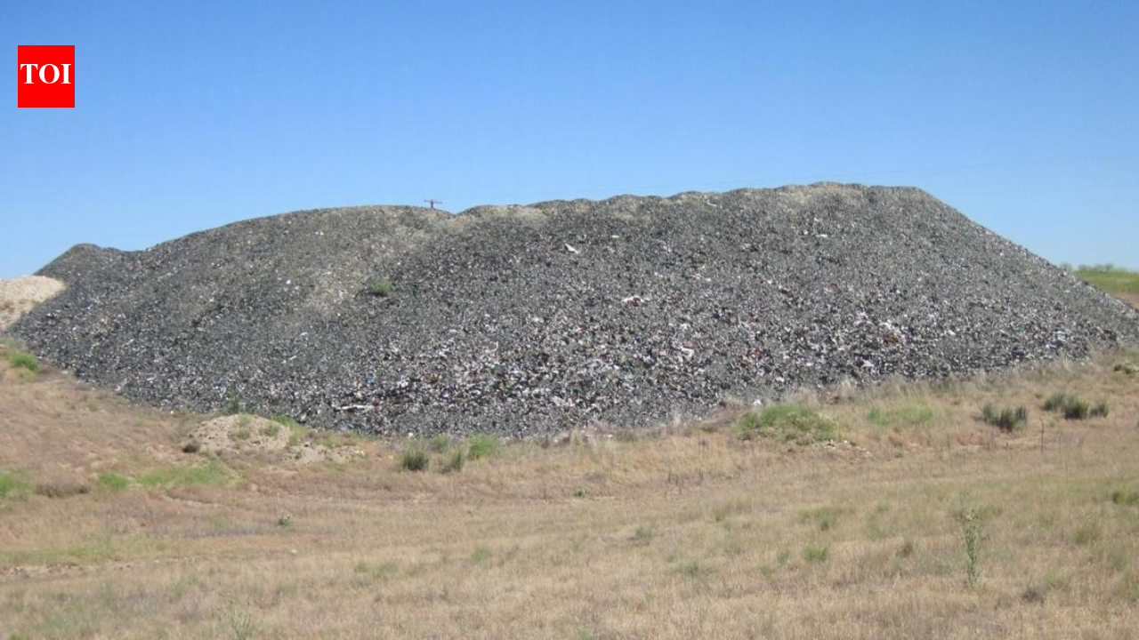In 2002, Idaho buried nearly 300 tons of crushed waste glass beneath Highway 75