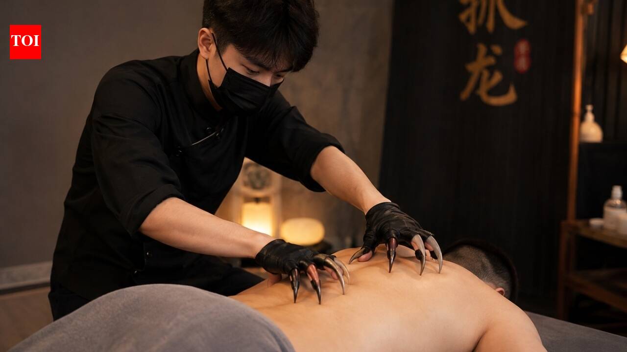 Chinese man earns Rs 14 lakh a month by scratching people’s backs: Inside the bizarre ‘itch-scratching’ business that’s ‘in great demand’