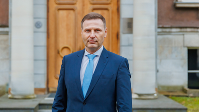 Estonia minister quits after €70-million Ukraine shell deal involving Indian firm