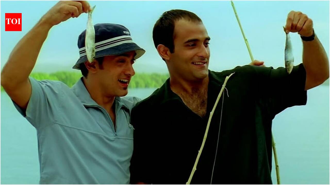 Aamir took 17 real slaps: Farhan says the hits were for authenticity