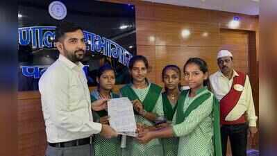 Palamu girls get road to school repaired after plea to DC
