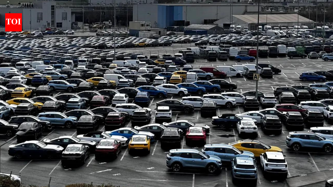 US automakers urge Congress to ban sale of Chinese cars in America