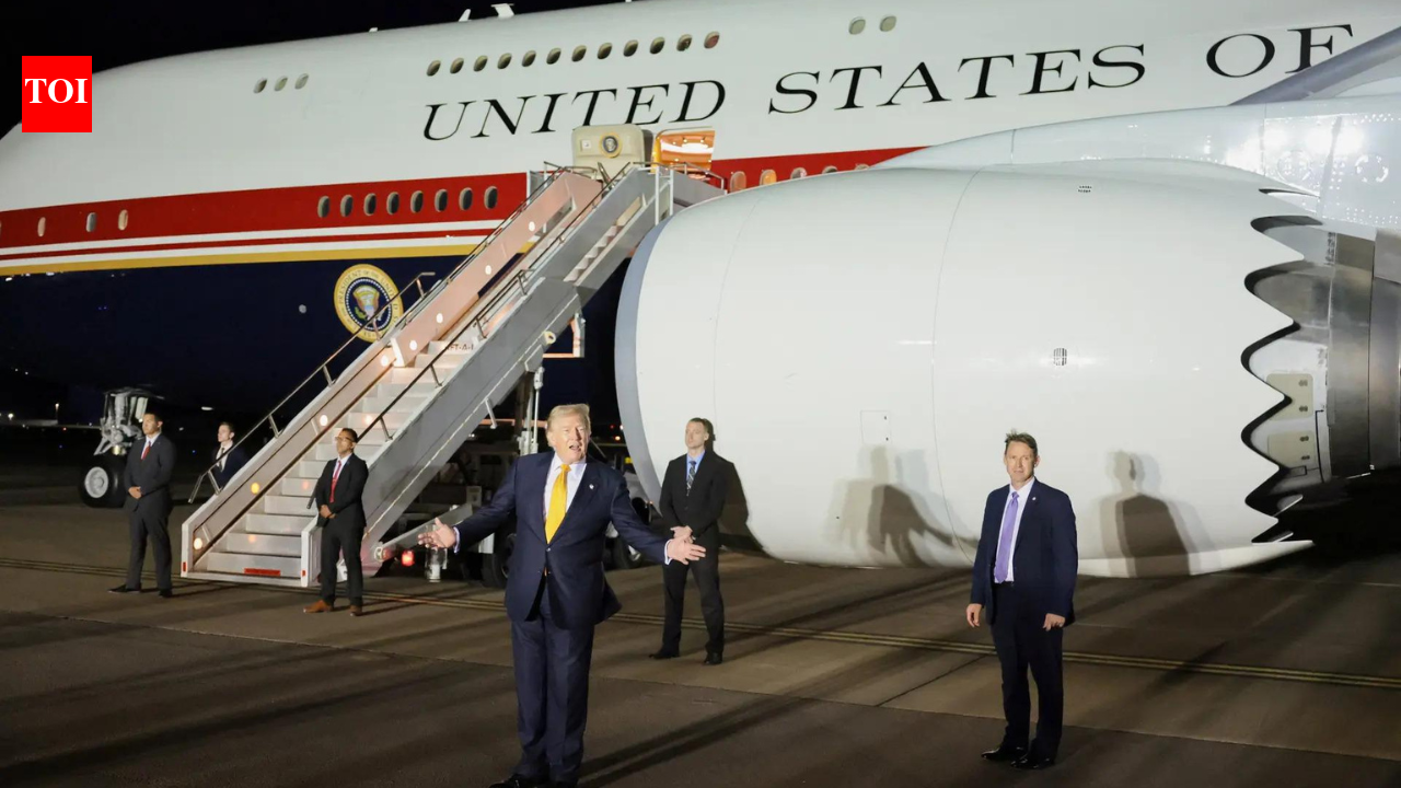 Trump to fly Qatari-gifted Boeing 747 for international trips despite security concerns