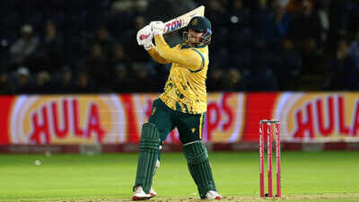 Lhuan-dre-Pretorius’ 101, Connor Esterhuizen’s 88 help South Africa survive Namibia scare to reach final