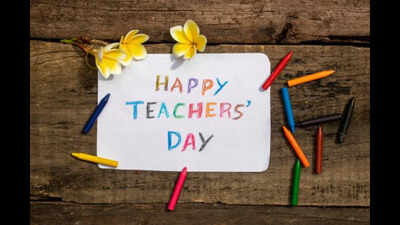 Teachers’ Day quotes: 20 quotes by famous authors that truly describe the importance of teachers in our life