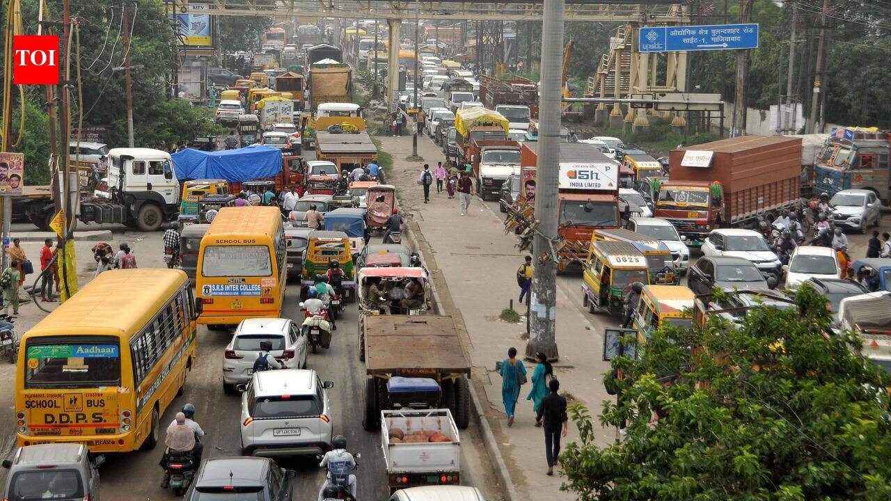Heavy vehicles off Lal Kuan stretch of GT Road to ease rush hour snarls