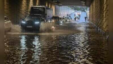 Short spell of heavy rain floods key roads in Gurgaon, more rain likely today