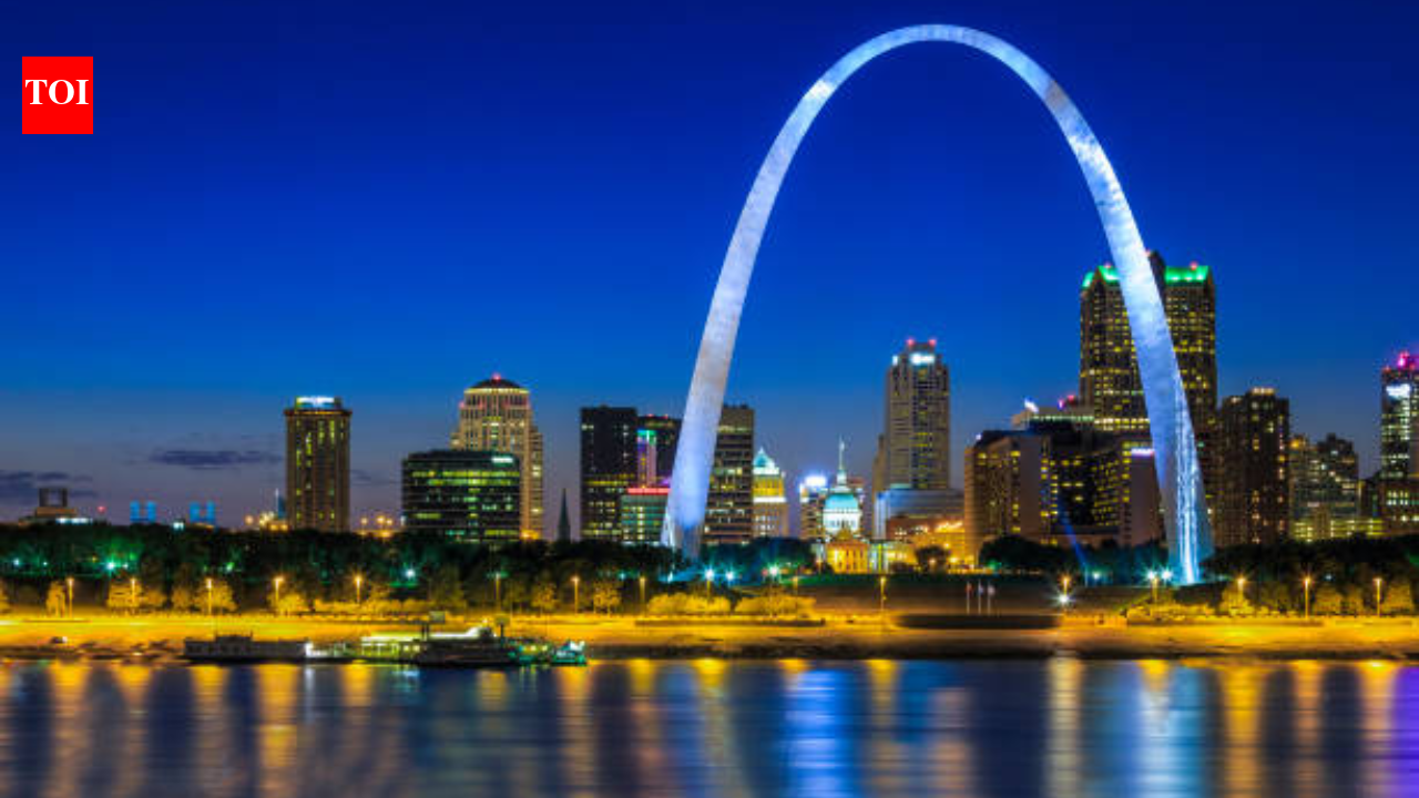 Gateway of Arch is going dark this September; the surprising reason has everything to do with millions of birds