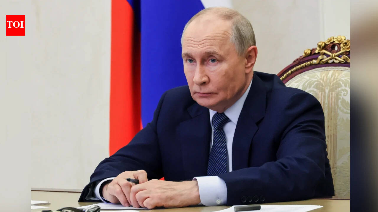 Putin orders 3-day pause in strikes on Kyiv as US delegation arrives in Russia