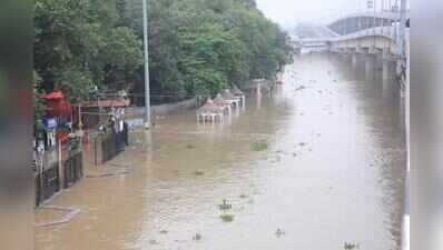 Over 10 lakh affected as Bihar reels under floods; Ganga crosses record level in Patna