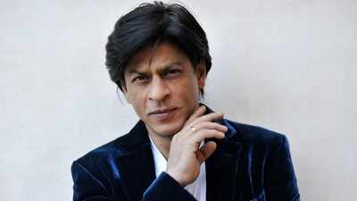 'Shah Rukh Khan said I'm a Pathaan, just shoot me if you want,' Sanjay Gupta recalled how the superstar refused to bow down to underworld threats