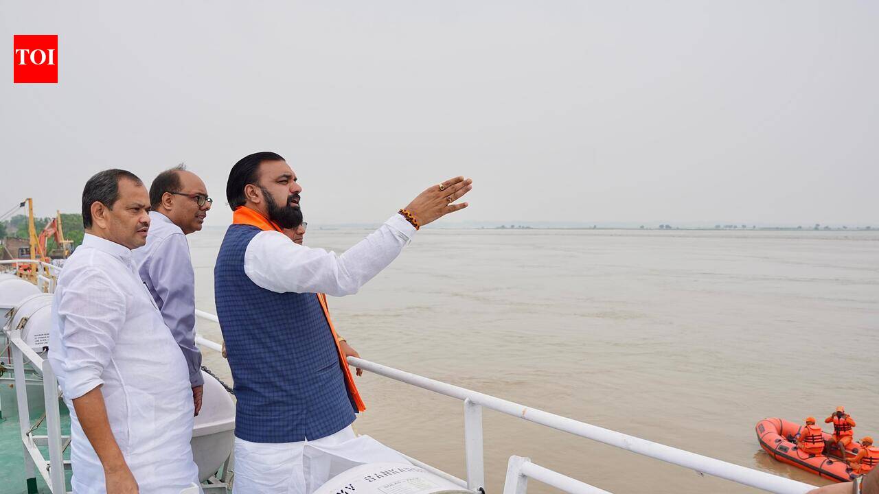 As rivers swell, CM asks ministers to stay put in flood-hit districts