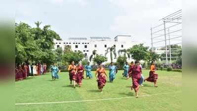 Teachers trade chalk & dusters for racing track at Kashi college