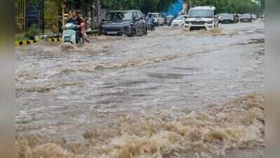 Second day of rain leaves roads flooded again, Ggn asks residents to avoid non-essential travel
