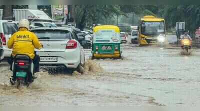 Second day of rain leaves roads flooded again, Ggn asks residents to avoid non-essential travel
