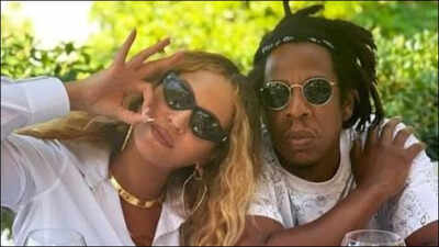 Jay-Z celebrates Beyoncé celebrate their birthday on stage; pauses London gig to serenade her in front of everyone