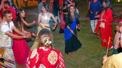 VHP bars Muslims from garba in Maharashtra, opposition slams outfit's diktat