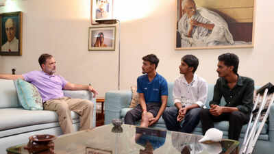 'Bones will mend but shattered dreams?' Rahul Gandhi meets Bihar student protesters shot at with AK-47