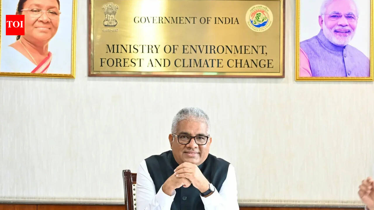 India intensifies efforts for vulture conservation, Bhupender Yadav calls for creating vulture safe zones