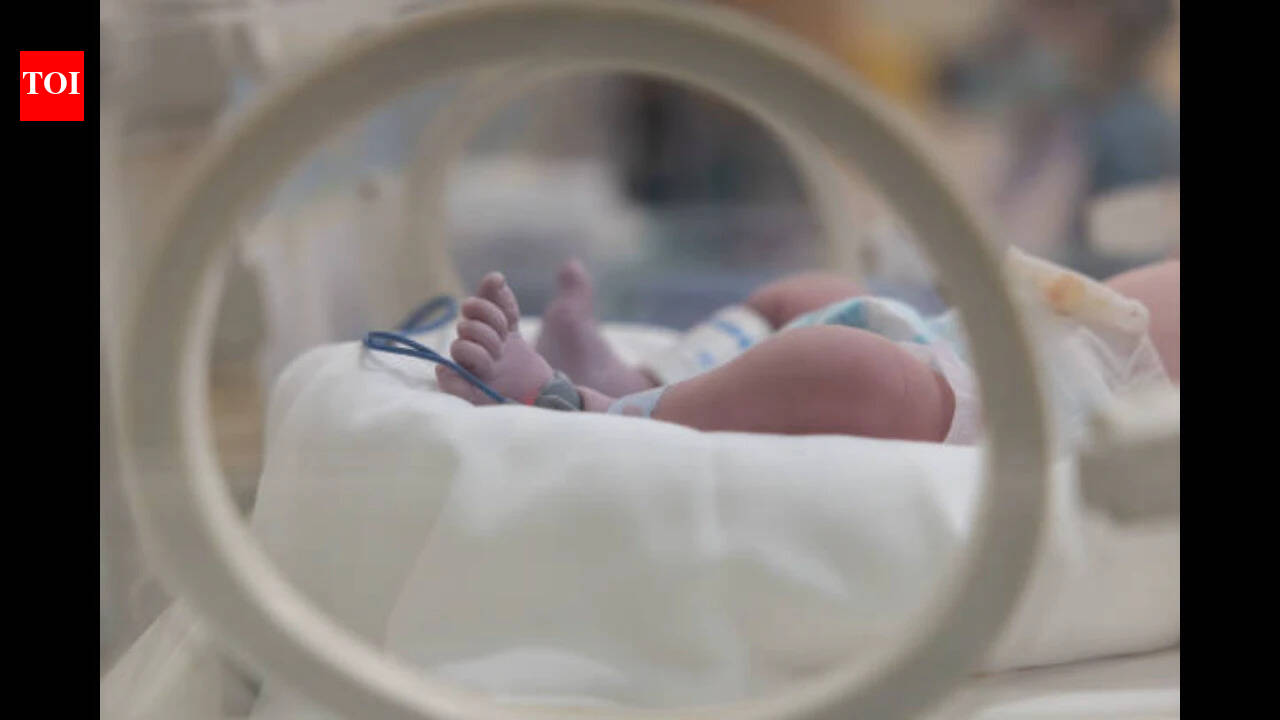 'This is to apologise for my misdemeanour': Kolkata medical intern issues apology after facing backlash for posting photos with newborns