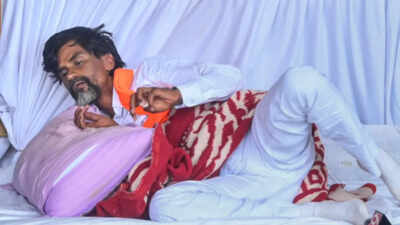 Maratha quota activist Jarange’s health worsens on Day 9 of fast; supporters anxious
