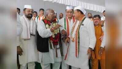 KCR must resign as Leader of Opposition, says TPCC chief
