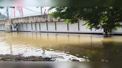 Punpun’s level remains alarming, 10 passenger trains cancelled