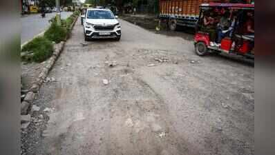 Craters to flooding: Commute grinds to a crawl on MG Road in Gurgaon