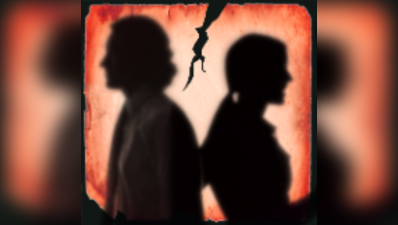 Govt employee dumps wife, daughters on street