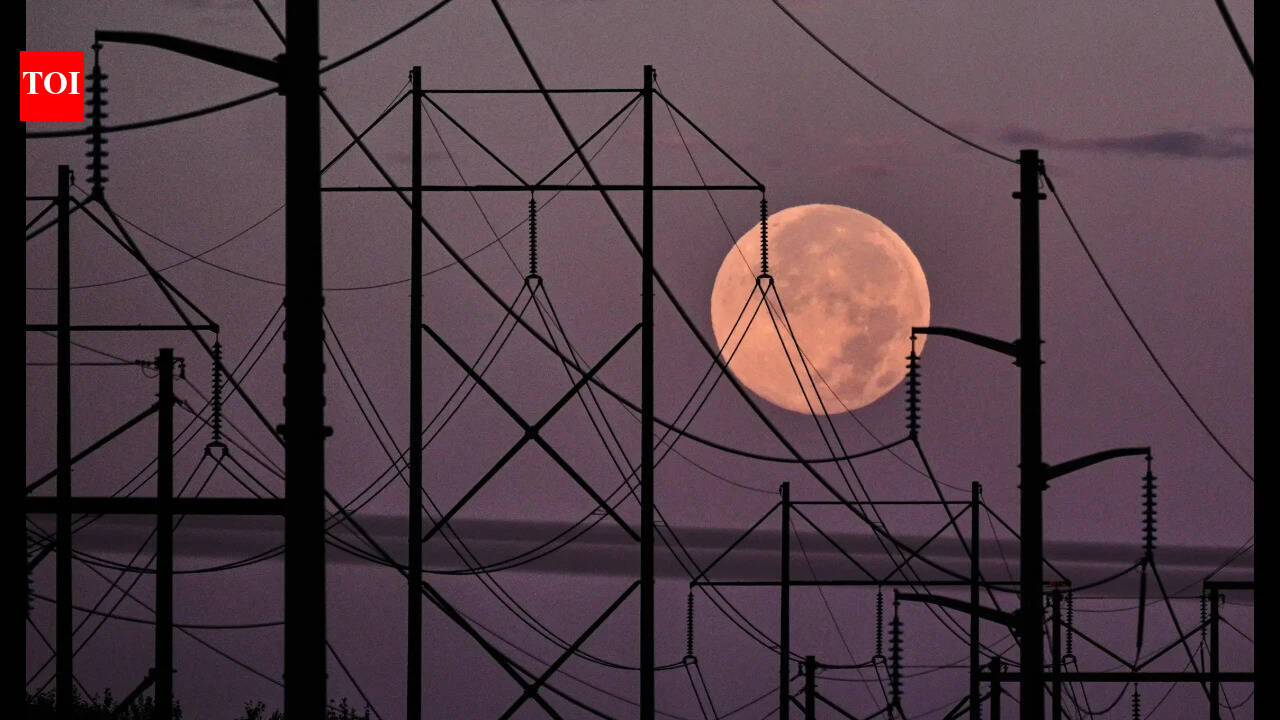 What is a Harvest Moon? A student's guide to September's full moon
