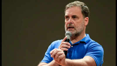Delhi building collapse: Rahul demands accountability, accuses PM Modi & BJP of grandstanding