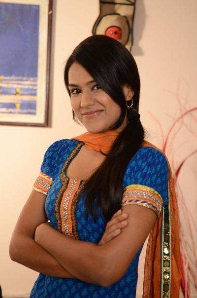 Manvi takes inspiration from cancer patients for her role