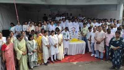 Minister’s death halts work on Shibu Soren biopic