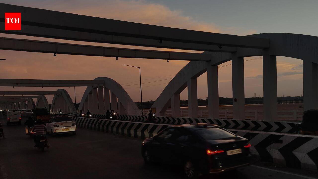 Dim-lit entry points in Trichy city raise accident threat