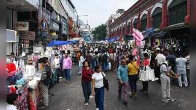 KMC-cop drive against illegal hawkers promises relief ahead of festive season