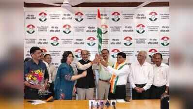 Cong welcomes ex-accounts director Satyavan Talwadkar into party