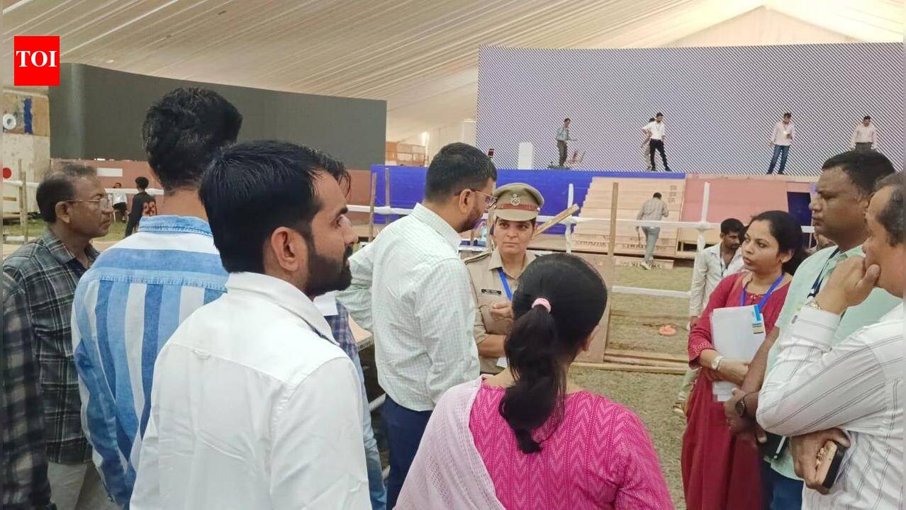 PM's Vadodara event breaks conventional rally mould - The Times of India