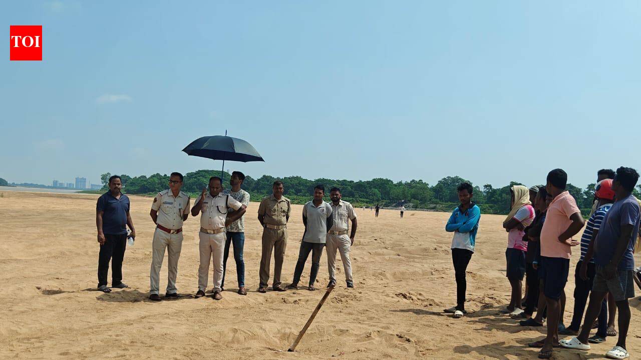 Body hunt ends in turtle nest as cops dig up riverbank on tip-off
