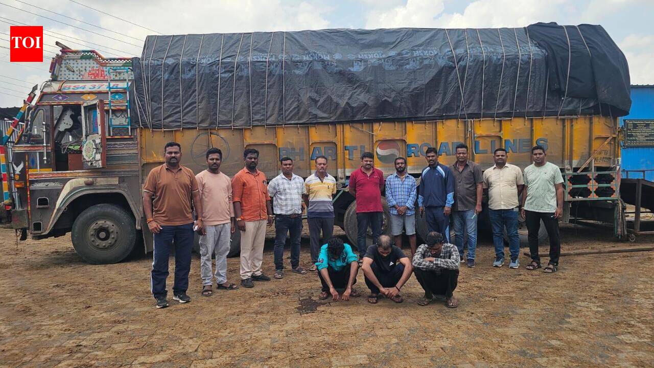 Chandrapur Police Foil Cattle Trafficking Bid; 2 Die, 63 Rescued