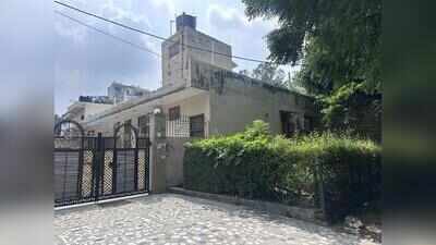 House locked, shop shuttered: Satya Niketan PG owner’s family vanishes