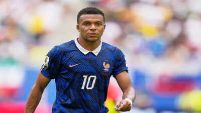 No trophies, no problem: Mbappé says his individual brilliance alone should win him the Ballon d'Or, and he'll vote for himself