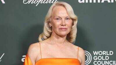Pamela Anderson recalls being told she had ‘10 years to live’ after hepatitis C diagnosis: ‘It was a death sentence’; says feeling like ‘damaged goods’ still ‘haunts me’