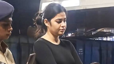 Ticketless woman held in Bihar with 75 litres of liquor in first AC coach; calm composure stuns cops