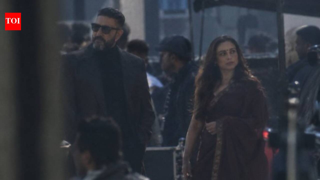 Viral: Rani-Abhishek's pic on 'King' sets sparks nostalgia