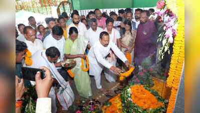 CM pays tribute to Gua firing martyrs, recalls sacrifices for Jharkhand’s rights