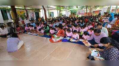 Storybooks take centre stage as 10.3L students join read-a-thon