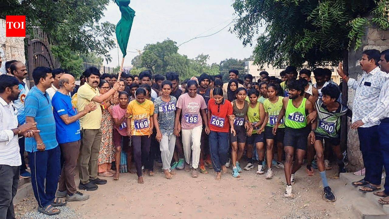 Run for health, walk against HIV: 200 students join awareness run
